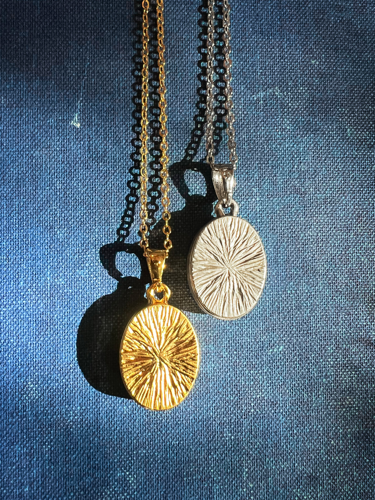 Ground Elder flower necklace