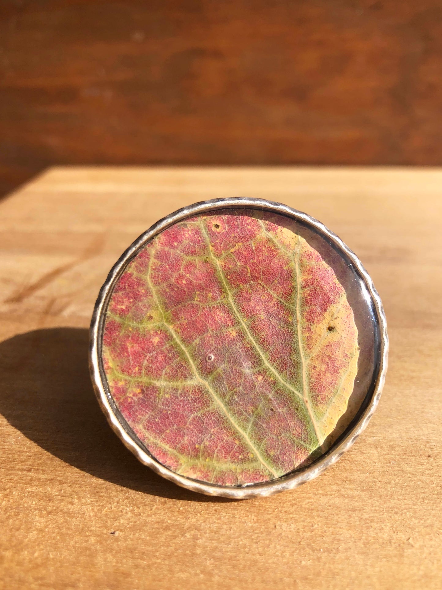 Statementring with real Aspen leaf