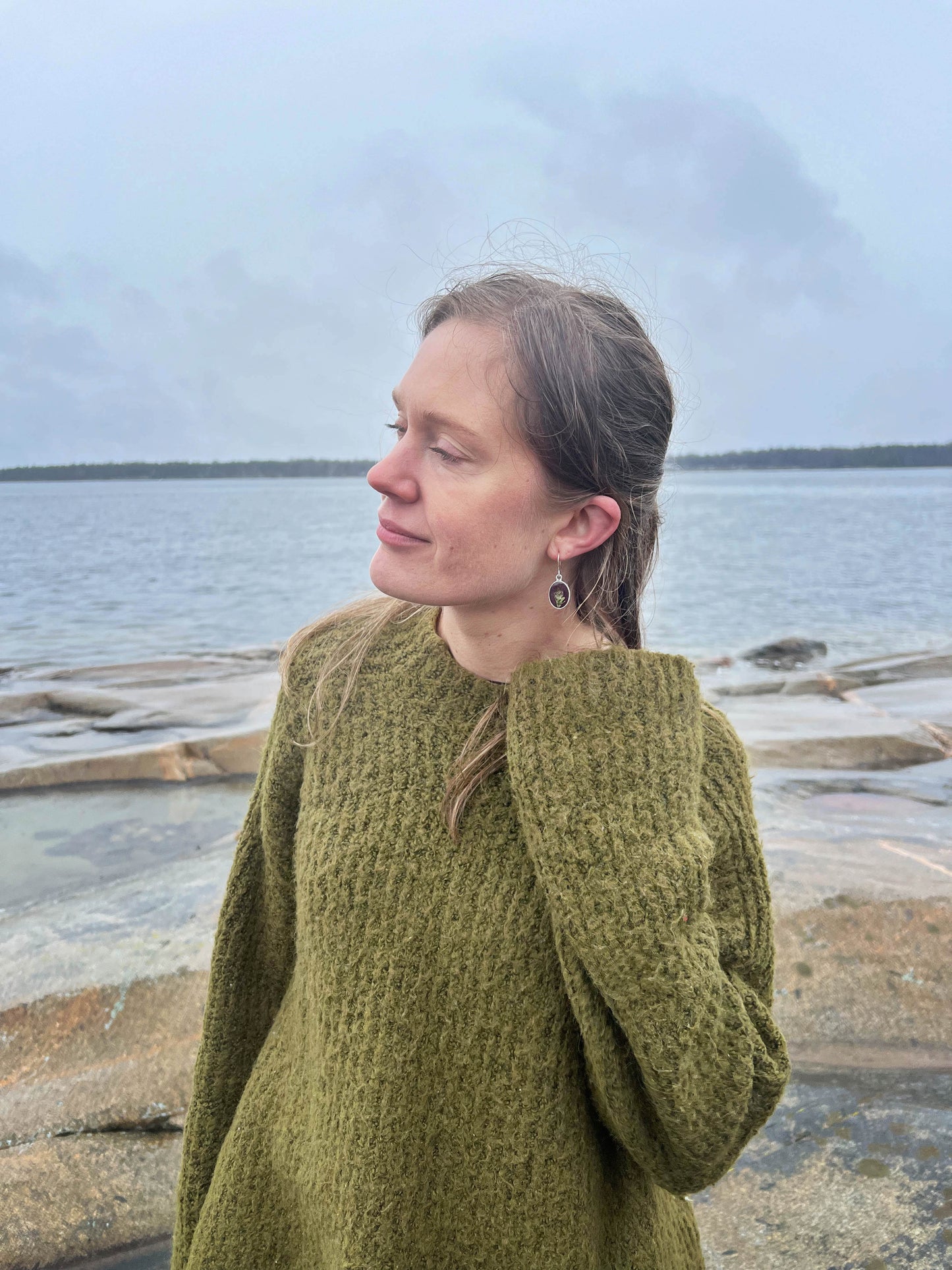 Soft Clover Bloom Earrings