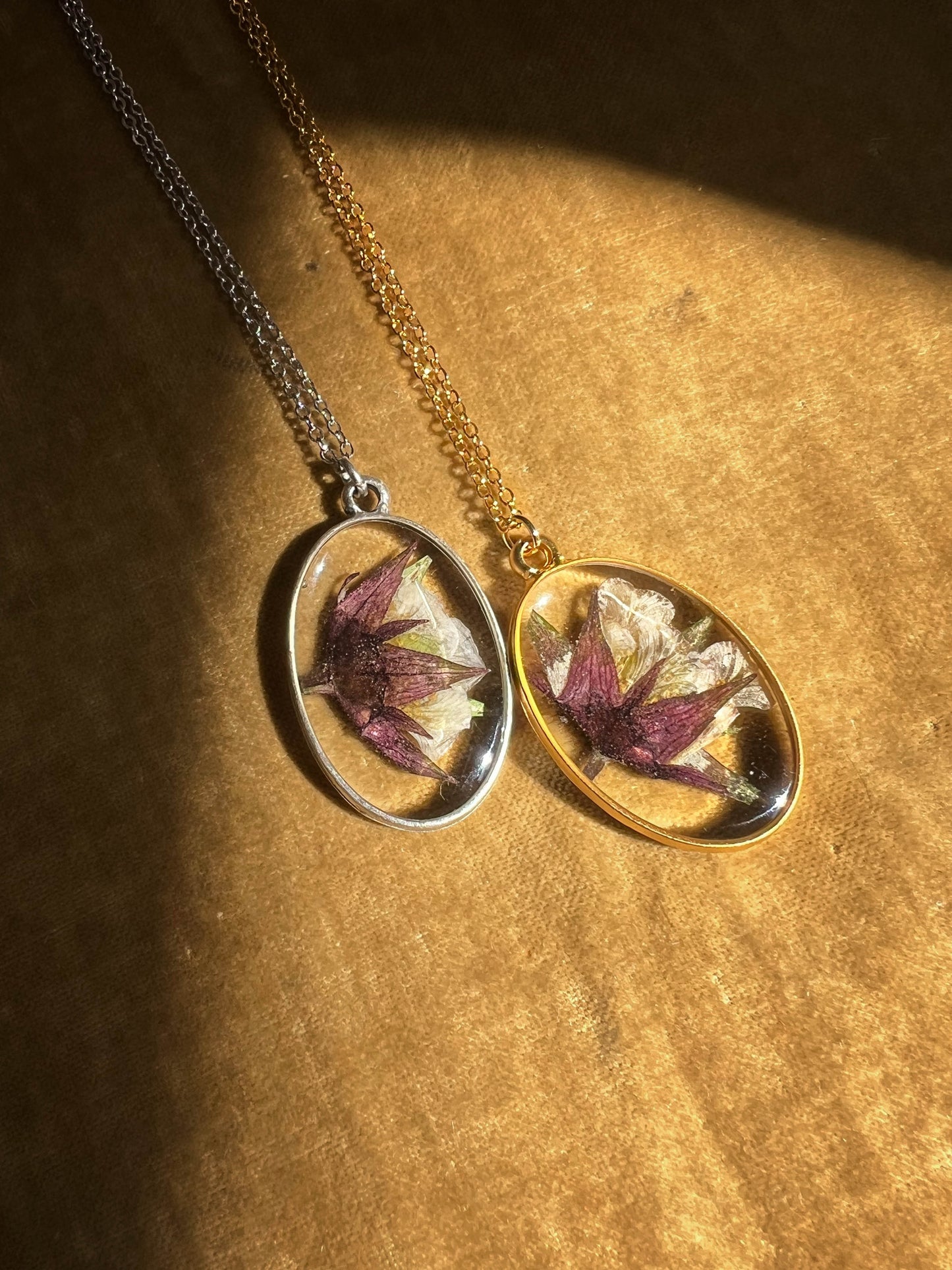 Oval Meadow Bloom Necklace