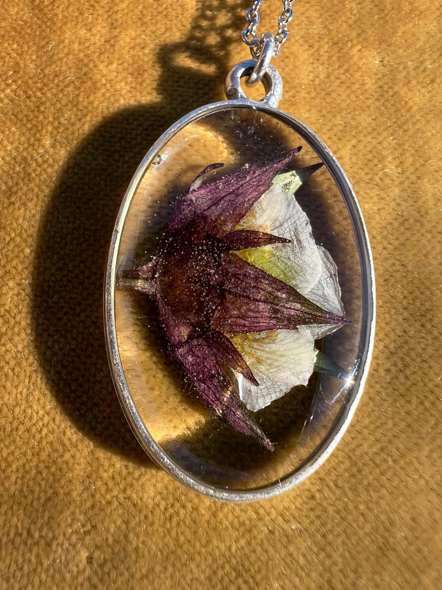 Oval Meadow Bloom Necklace